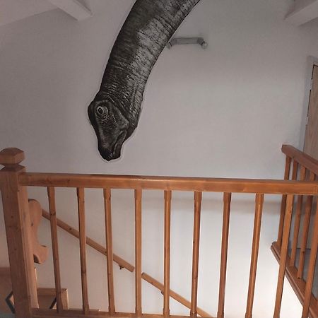 Coll de NargóDinosaur Houseアパートメント エクステリア 写真